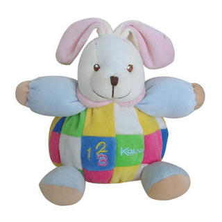 Jouet lapin en peluche de couleur douce