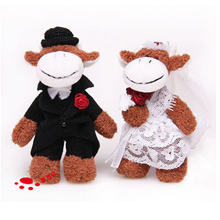 Jouet de mariage en peluche robe douce mouton